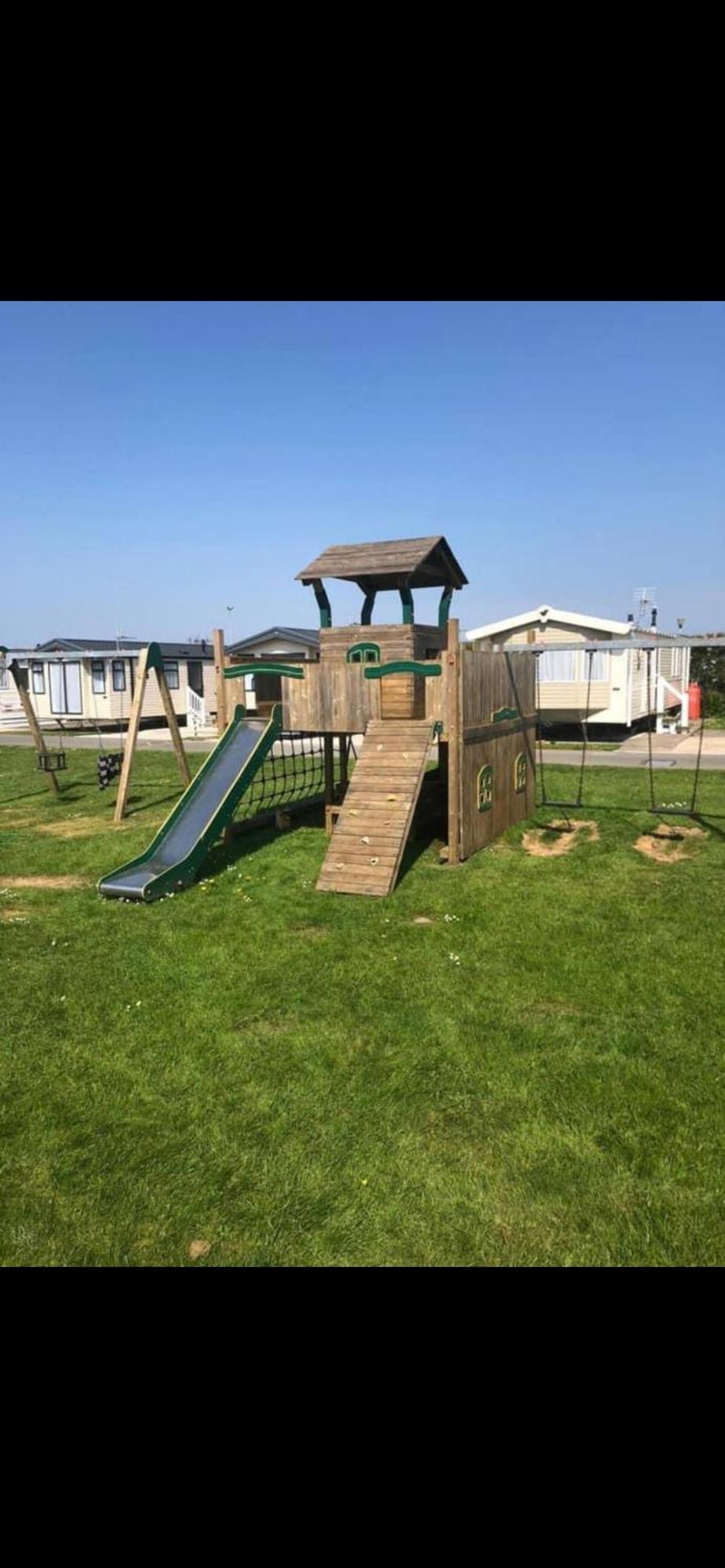 Snowdon View, White Tower Holiday Park 卡纳芬 外观 照片