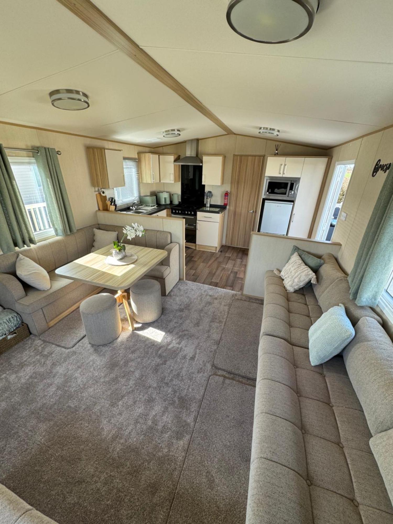 Snowdon View, White Tower Holiday Park 卡纳芬 外观 照片